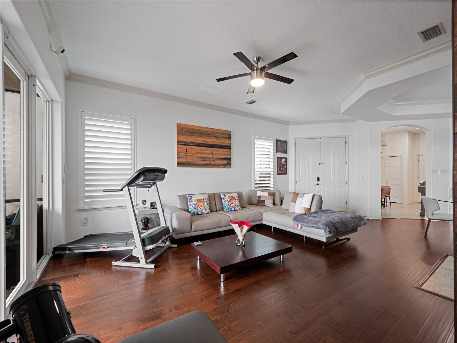 Image 15 of 51 For 8216 Tivoli Drive