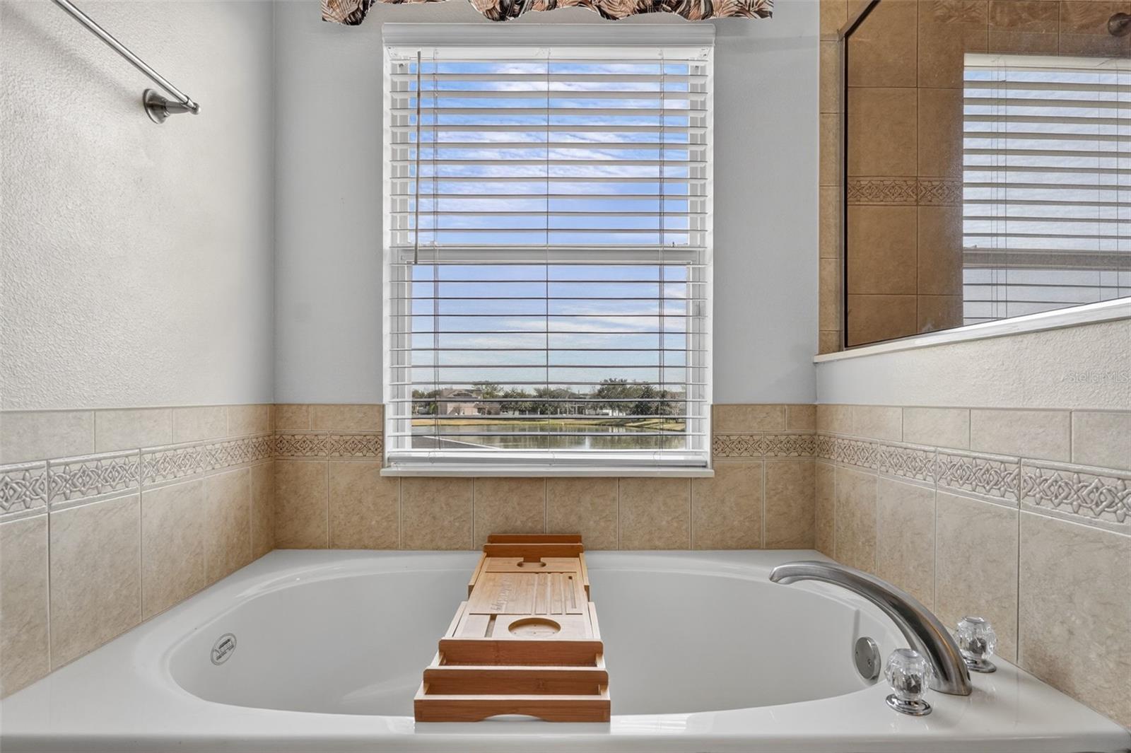 Image 48 of 95 For 2217 Mountleigh Trail