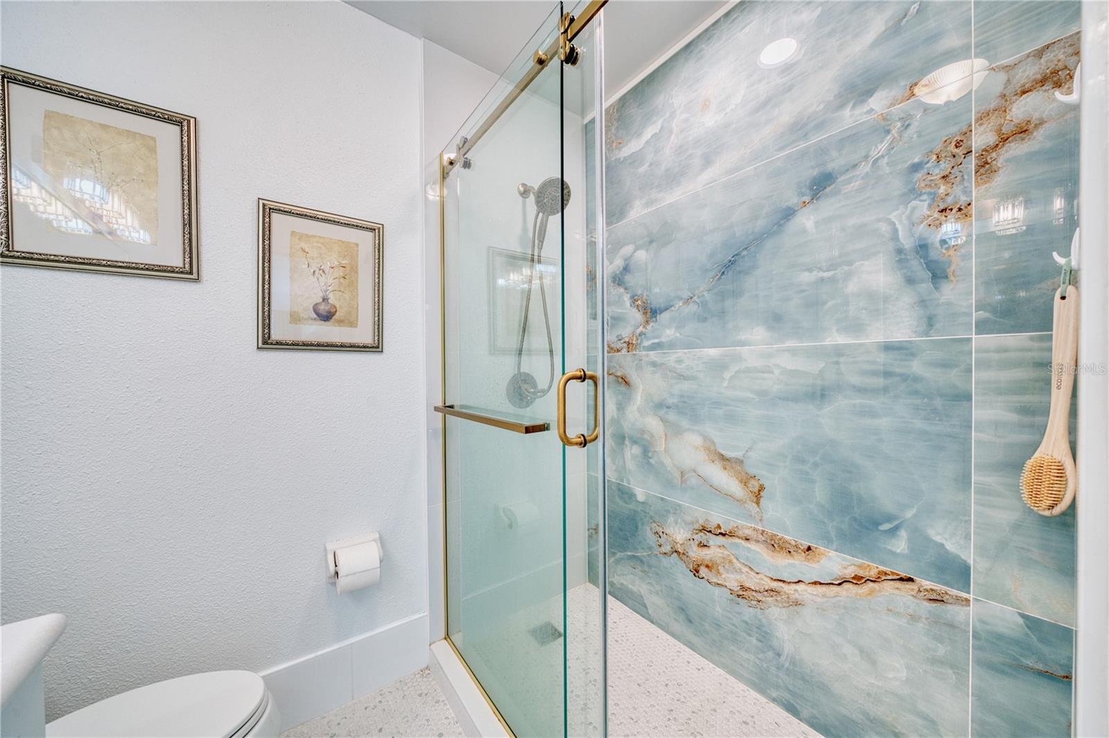 Image 19 of 30 For 2084 Countryside Circle S 25