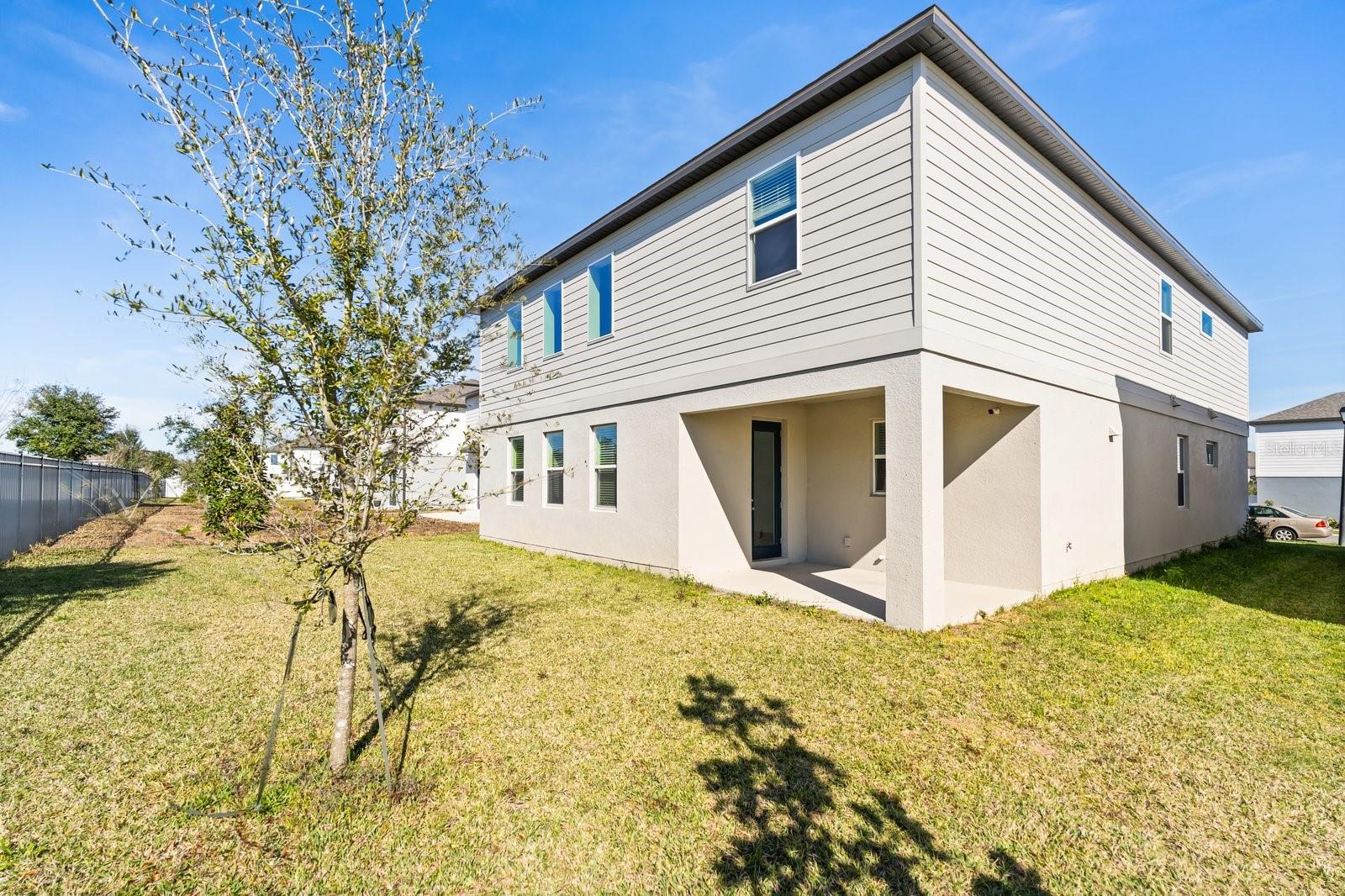 Image 23 of 27 For 2062 Derwent Drive