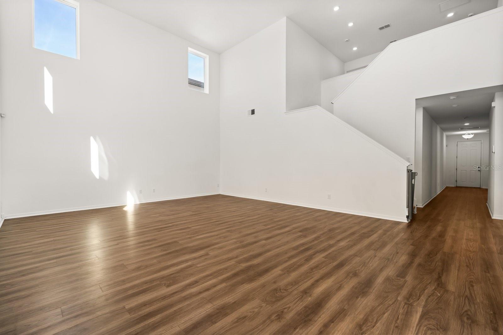 Image 3 of 27 For 2062 Derwent Drive