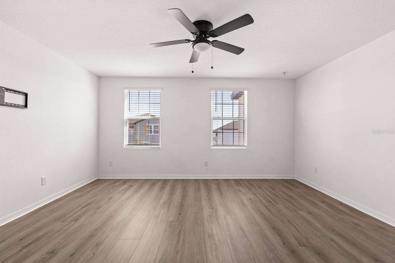 Image 9 of 27 For 2062 Derwent Drive