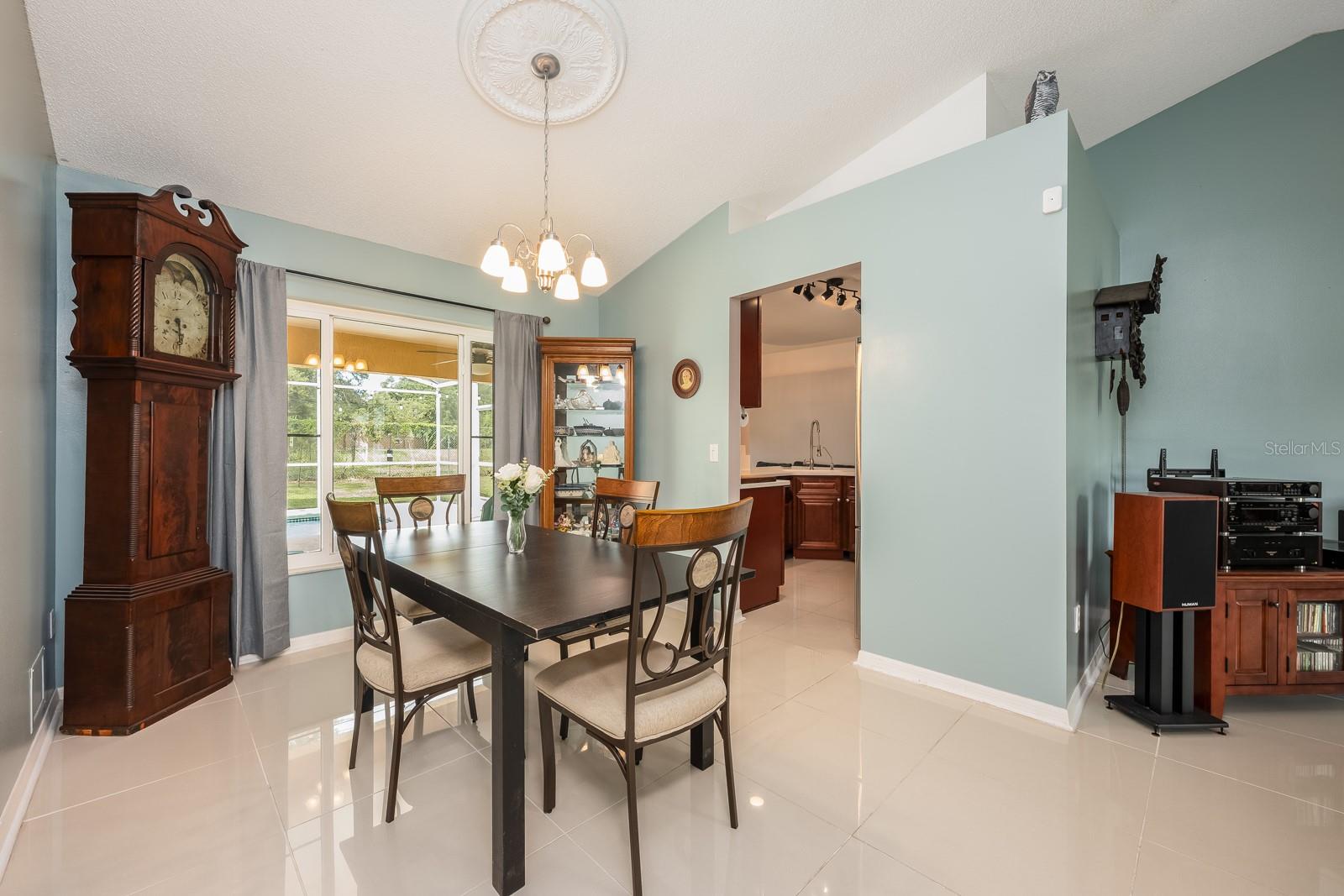 Image 10 of 25 For 2753 Cullens Court