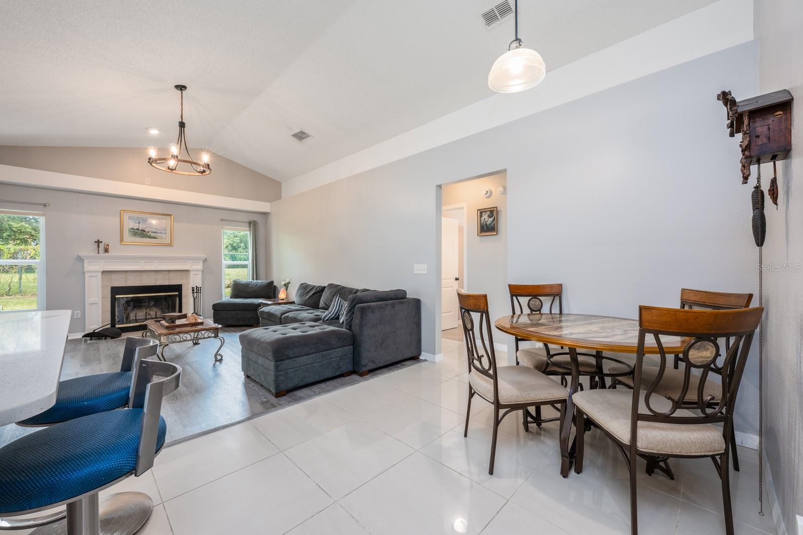 Image 9 of 25 For 2753 Cullens Court