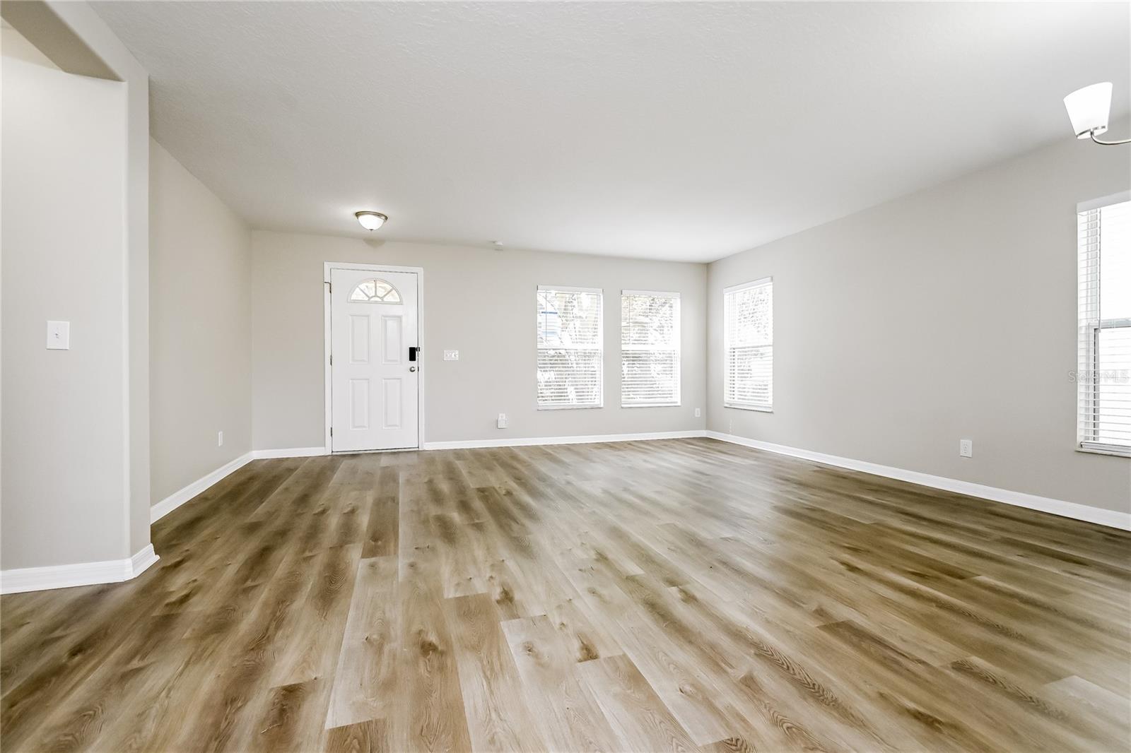 Image 3 of 15 For 11167 Golden Silence Drive