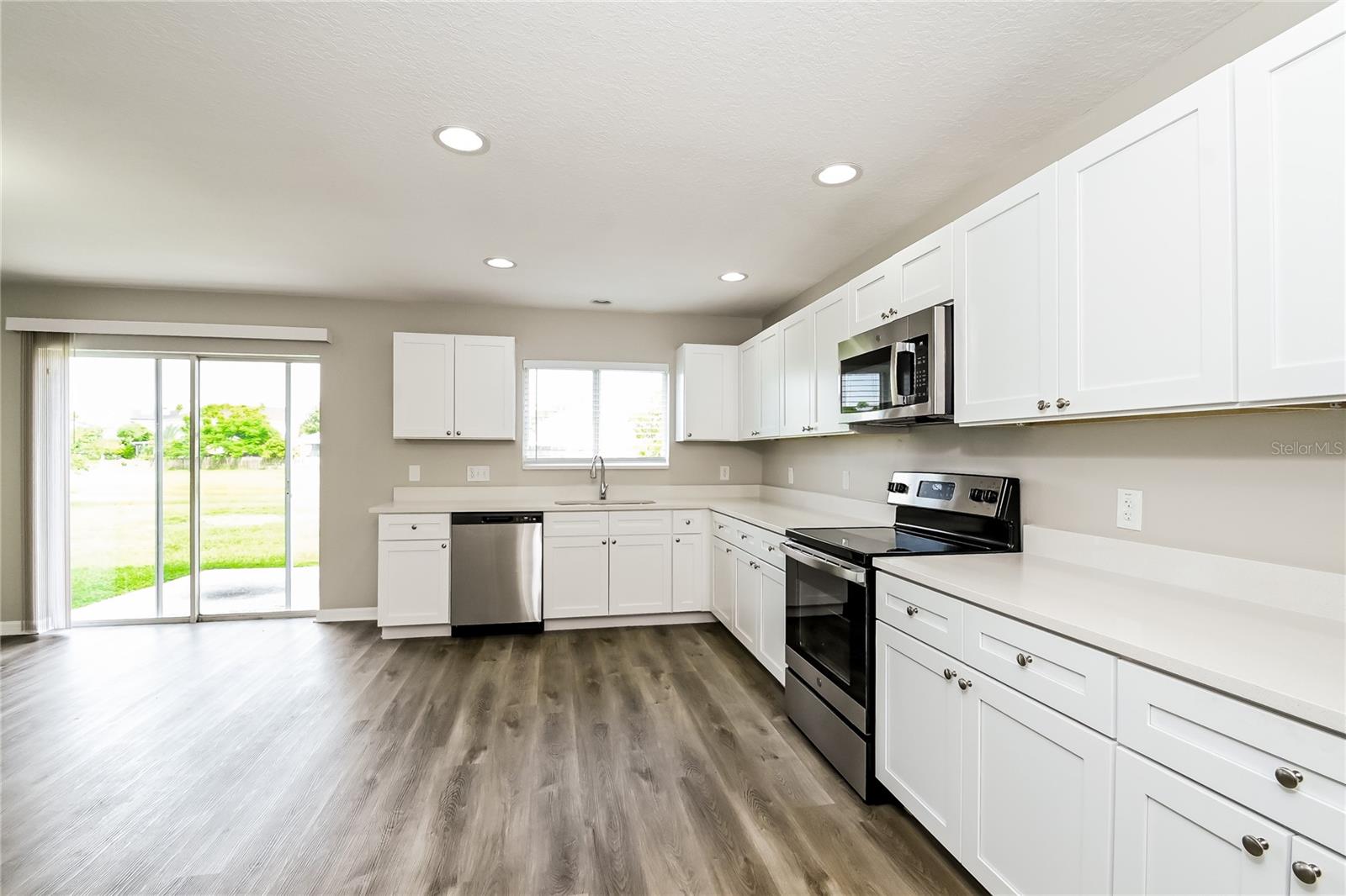 Image 6 of 15 For 11167 Golden Silence Drive