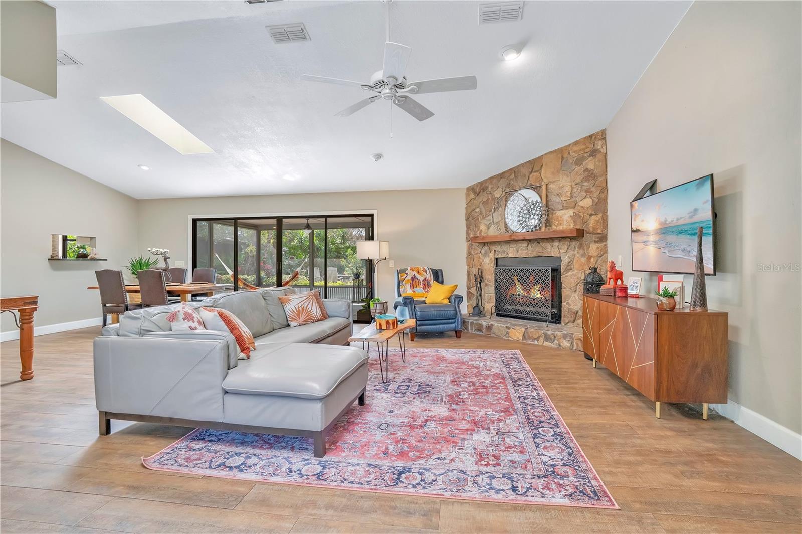 Image 15 of 62 For 9488 Shortleaf Court