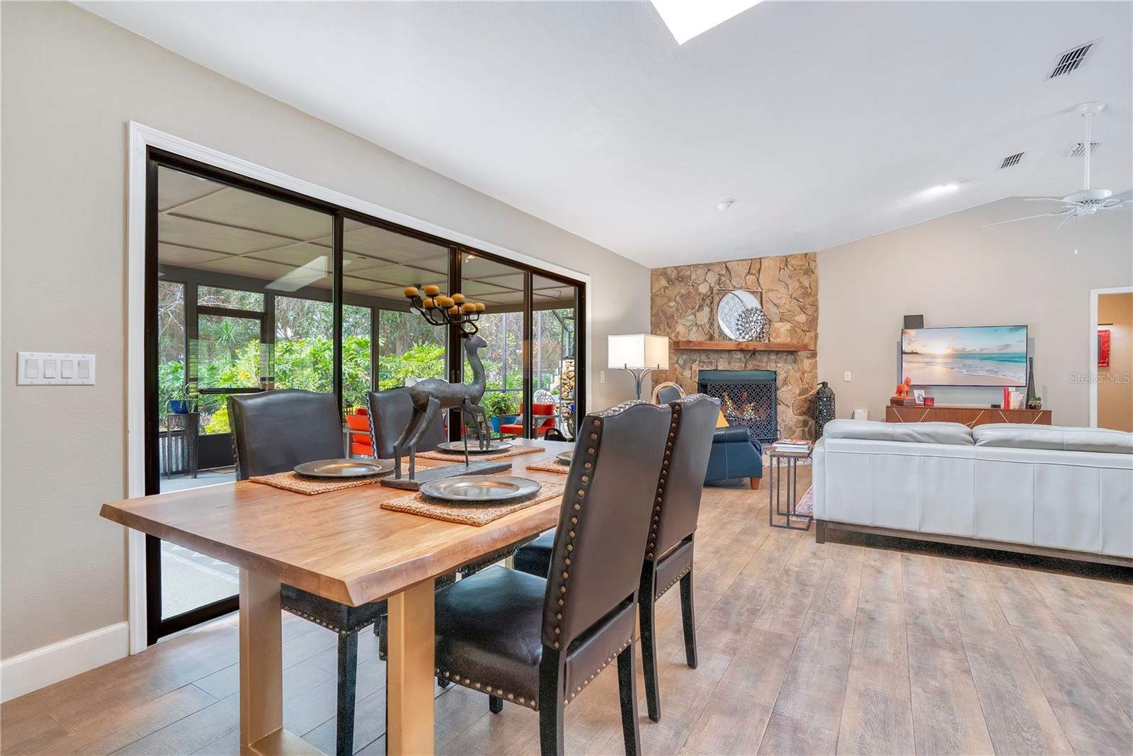 Image 23 of 62 For 9488 Shortleaf Court