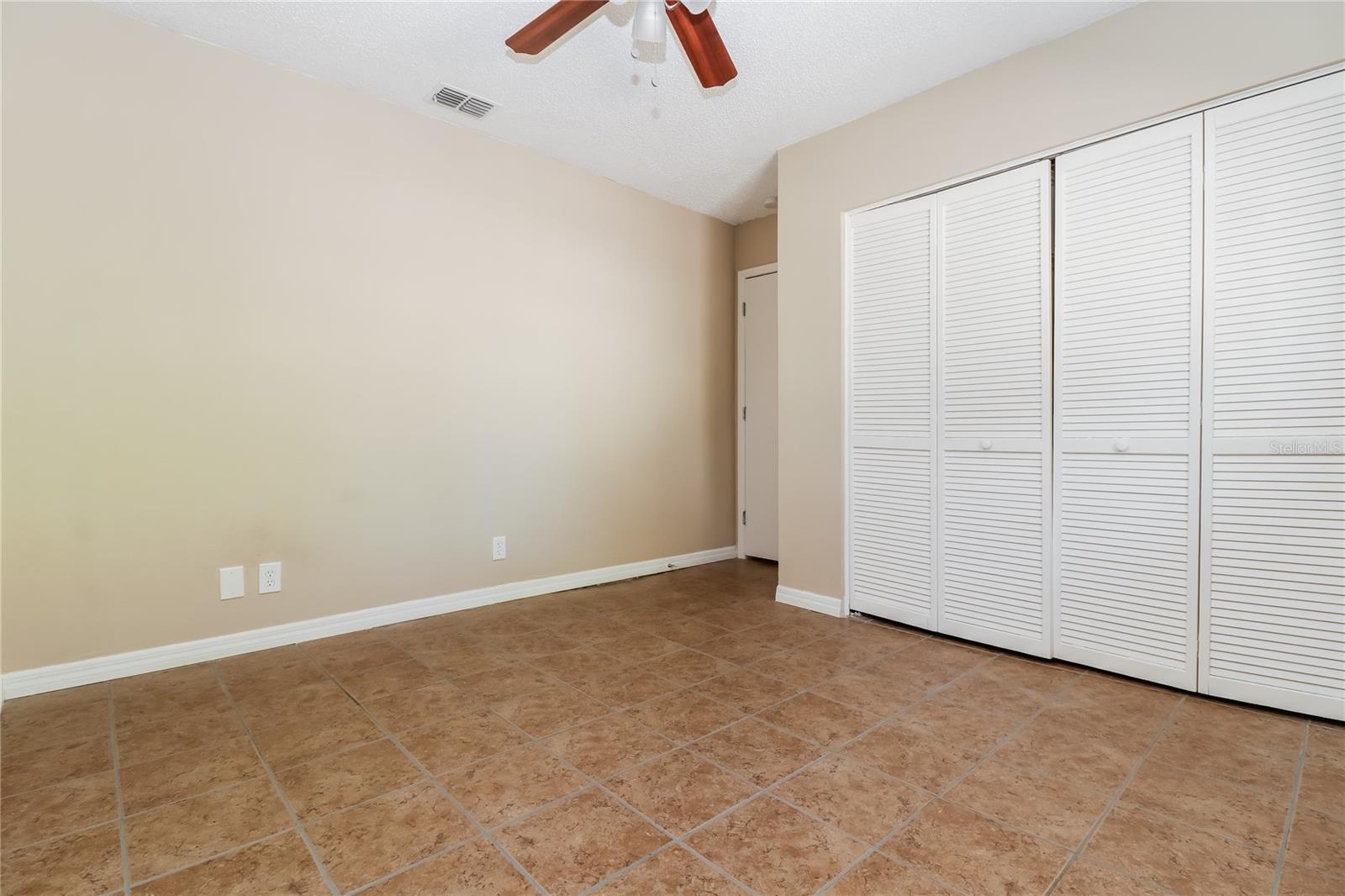 Image 13 of 16 For 37 Harbor Oaks Circle