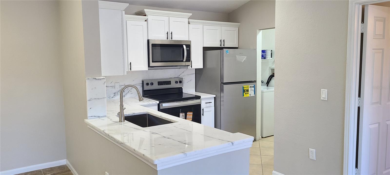 Image 11 of 57 For 940 Village Trail 4-306