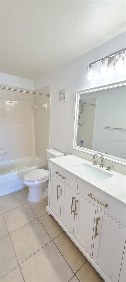 Image 28 of 57 For 940 Village Trail 4-306