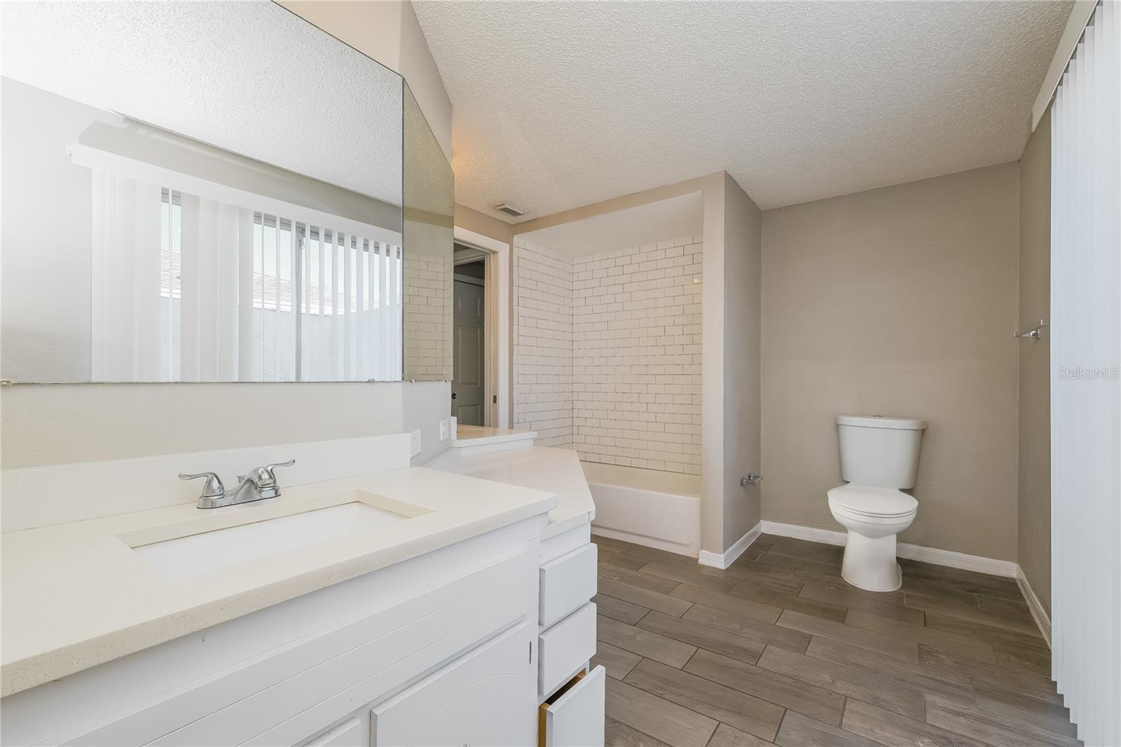 Image 10 of 16 For 2020 Tumbleweed Drive