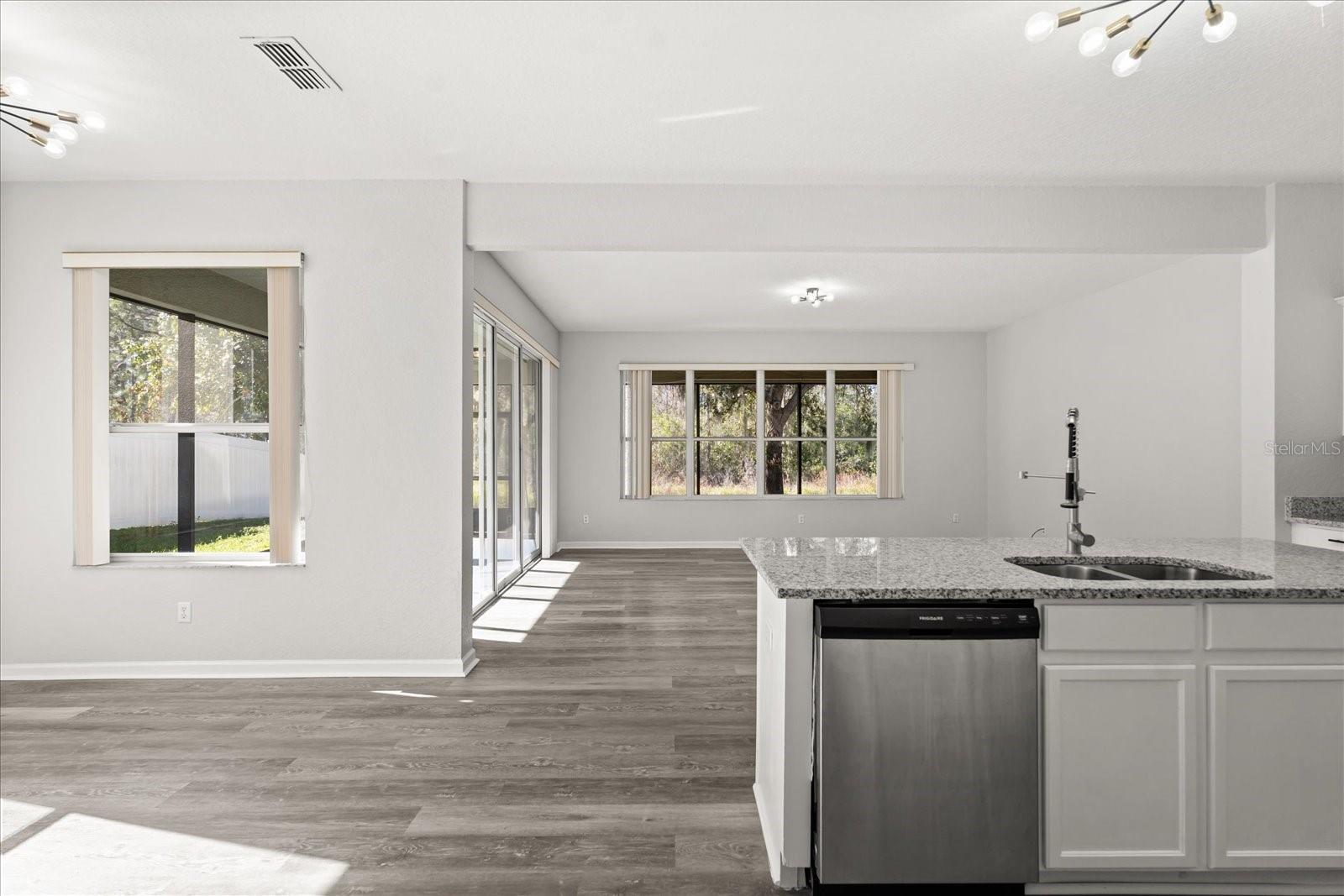 Image 12 of 43 For 8632 Abbotsbury Drive