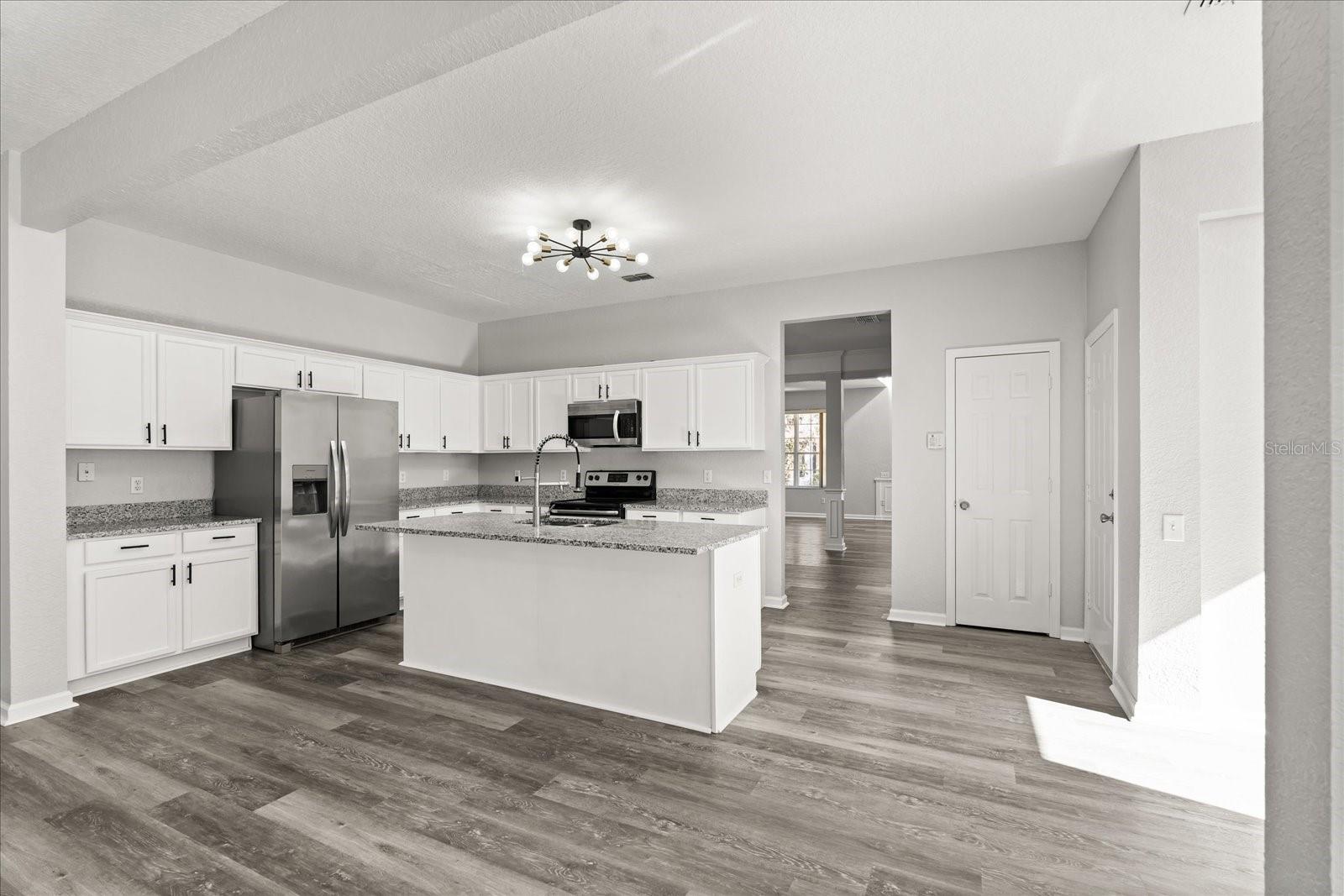 Image 13 of 43 For 8632 Abbotsbury Drive