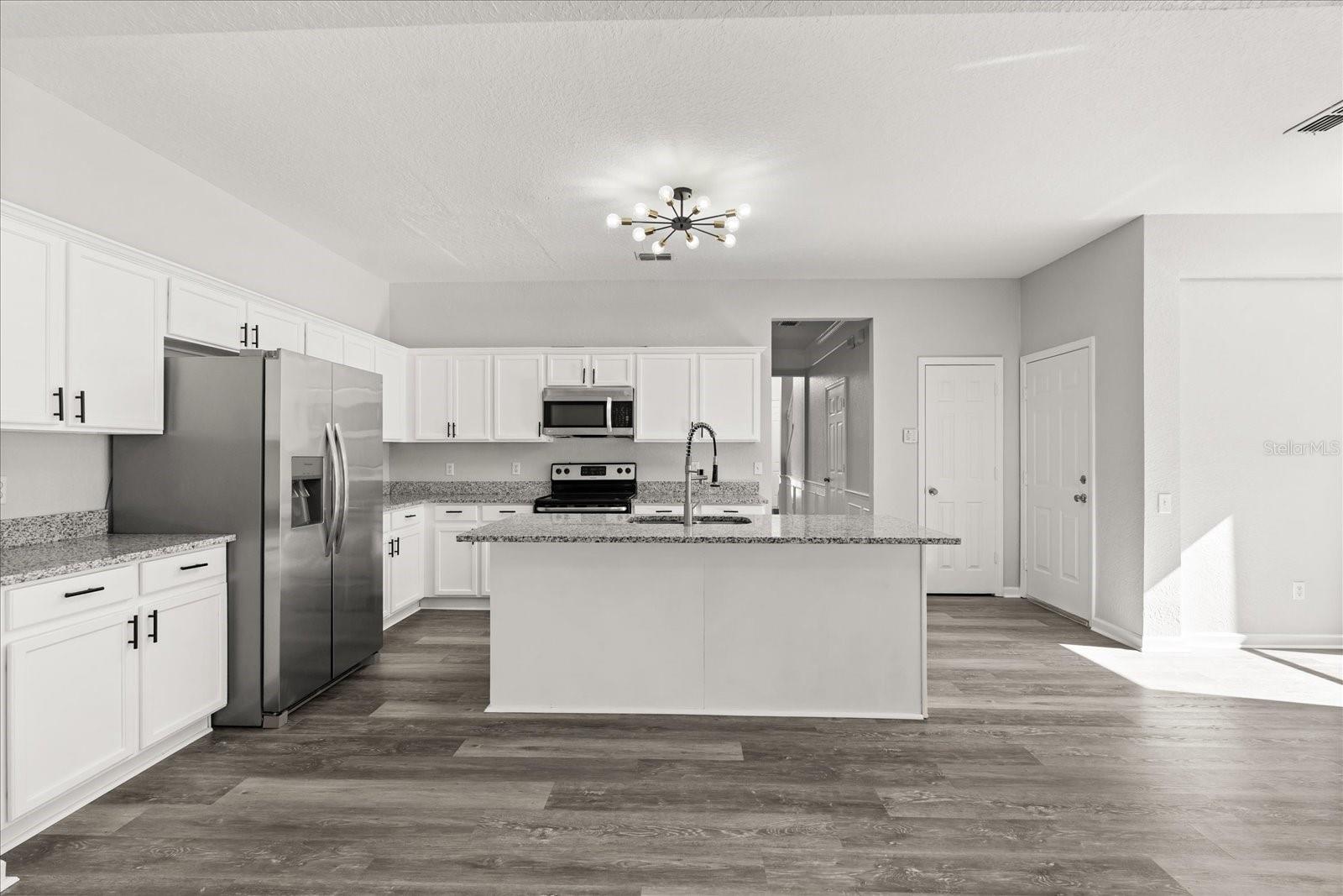 Image 14 of 43 For 8632 Abbotsbury Drive