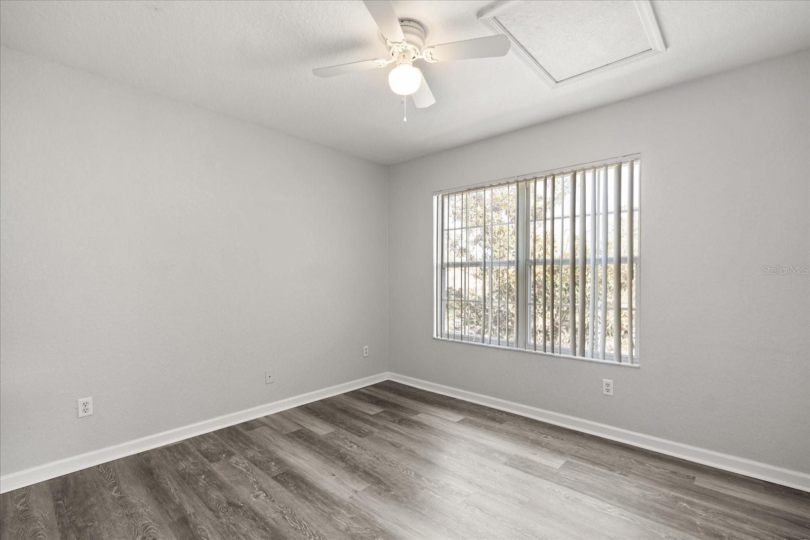 Image 26 of 43 For 8632 Abbotsbury Drive