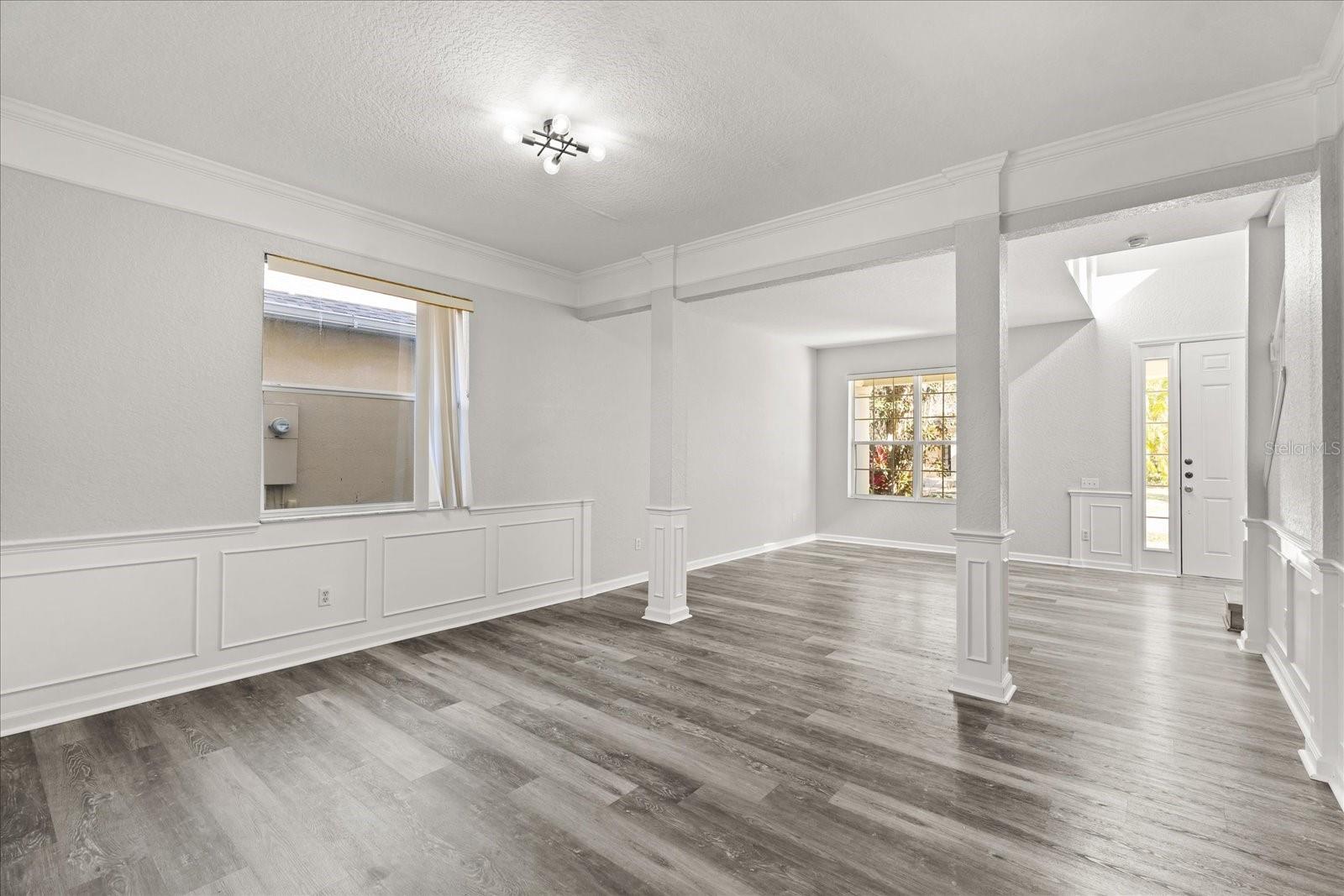 Image 5 of 43 For 8632 Abbotsbury Drive