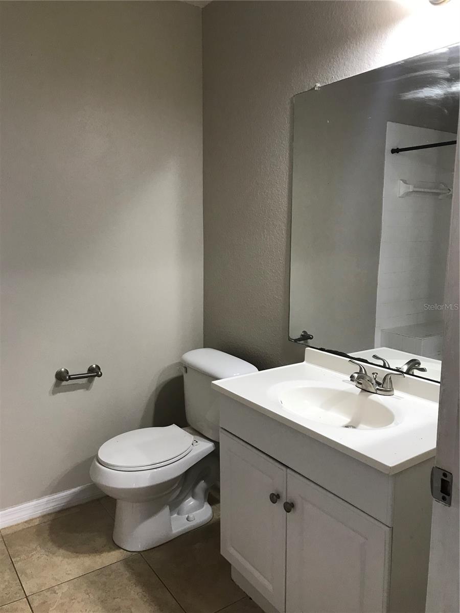 Image 5 of 6 For 2550 Alafaya Trail 1207