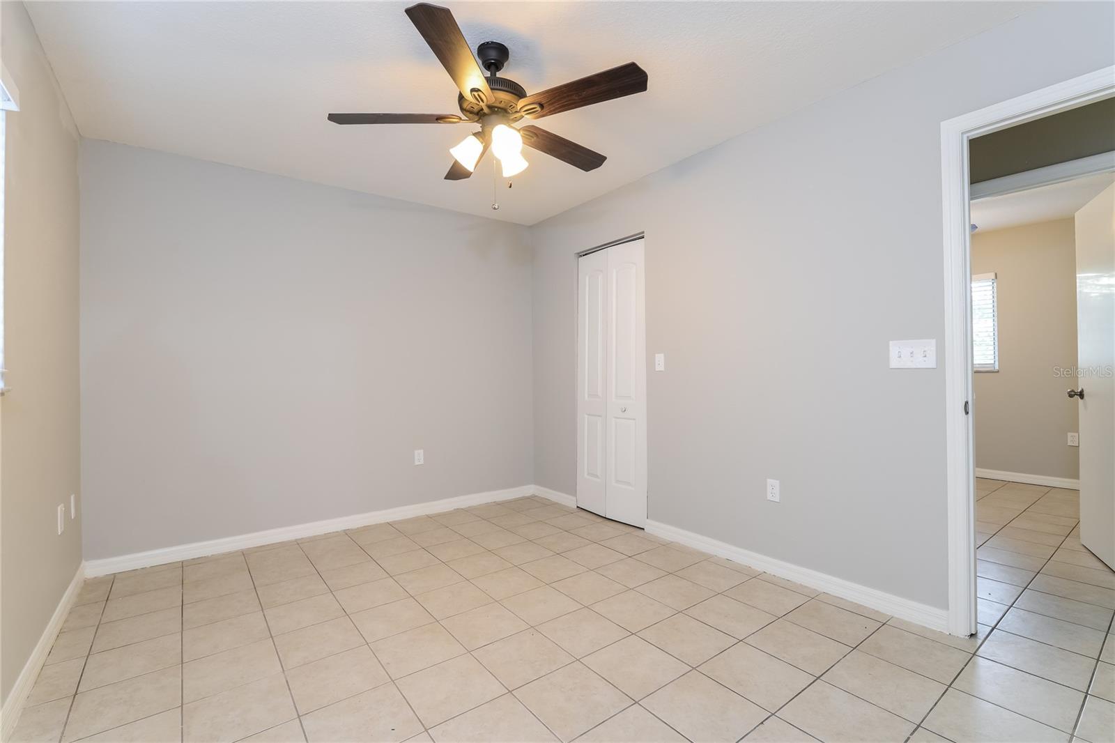 Image 10 of 16 For 1706 17th Avenue Drive E