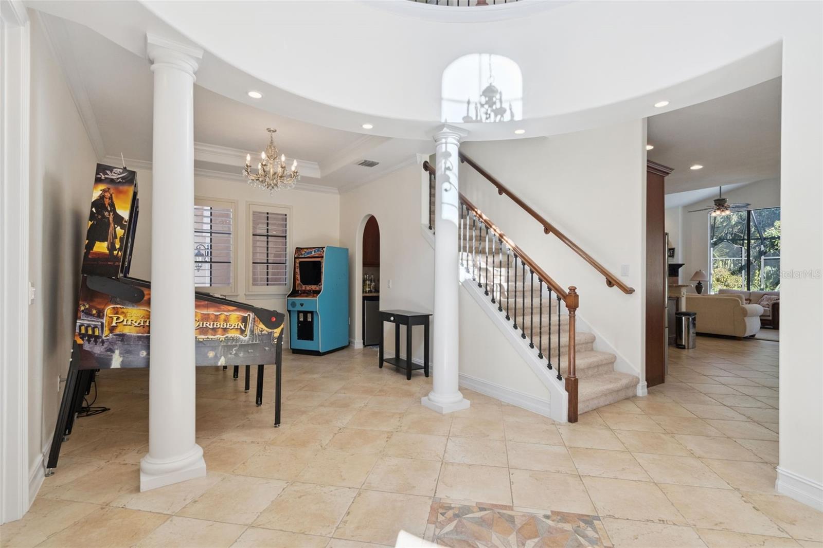 Image 10 of 97 For 799 Oak Shadows Road