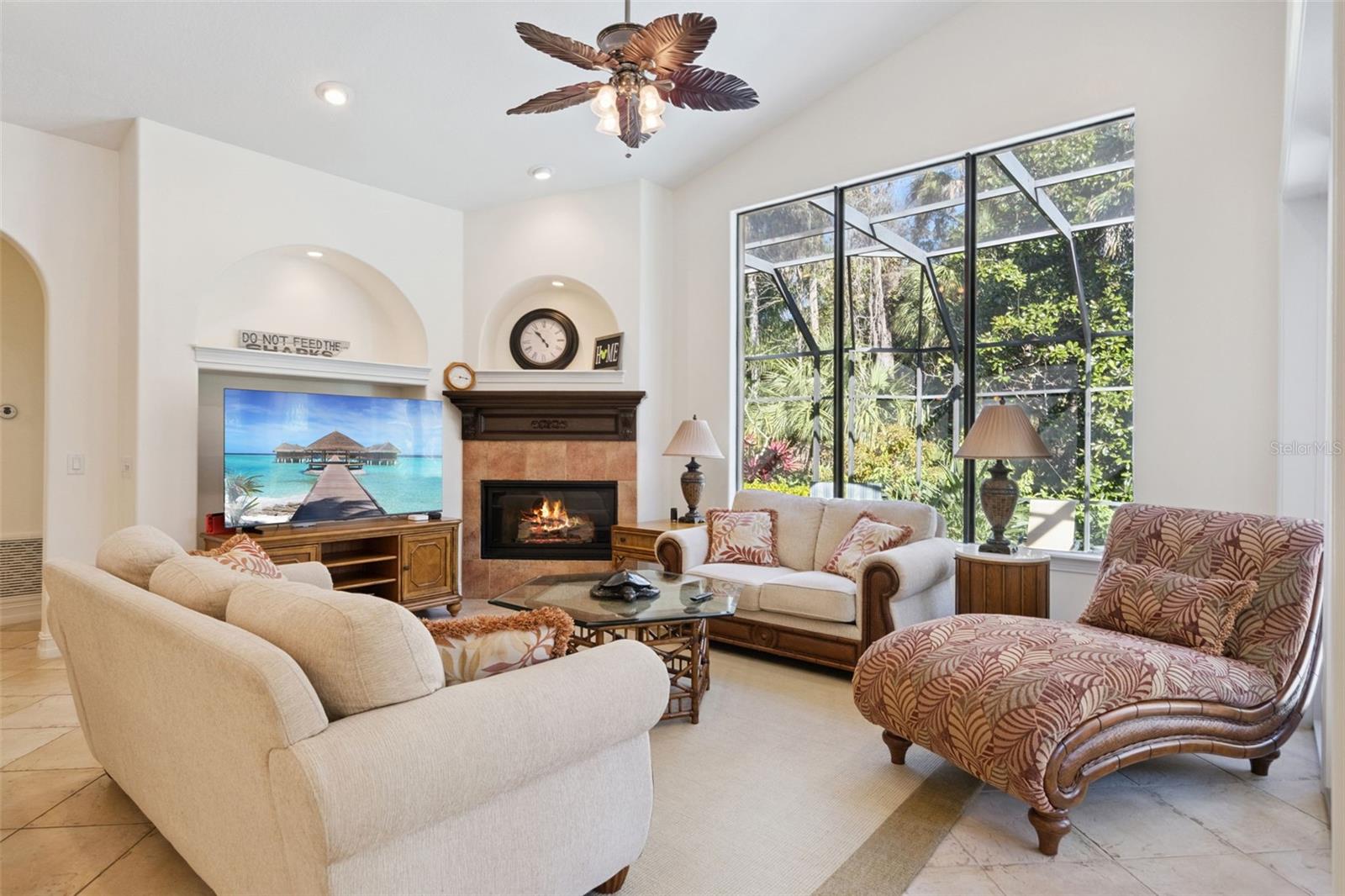 Image 11 of 97 For 799 Oak Shadows Road