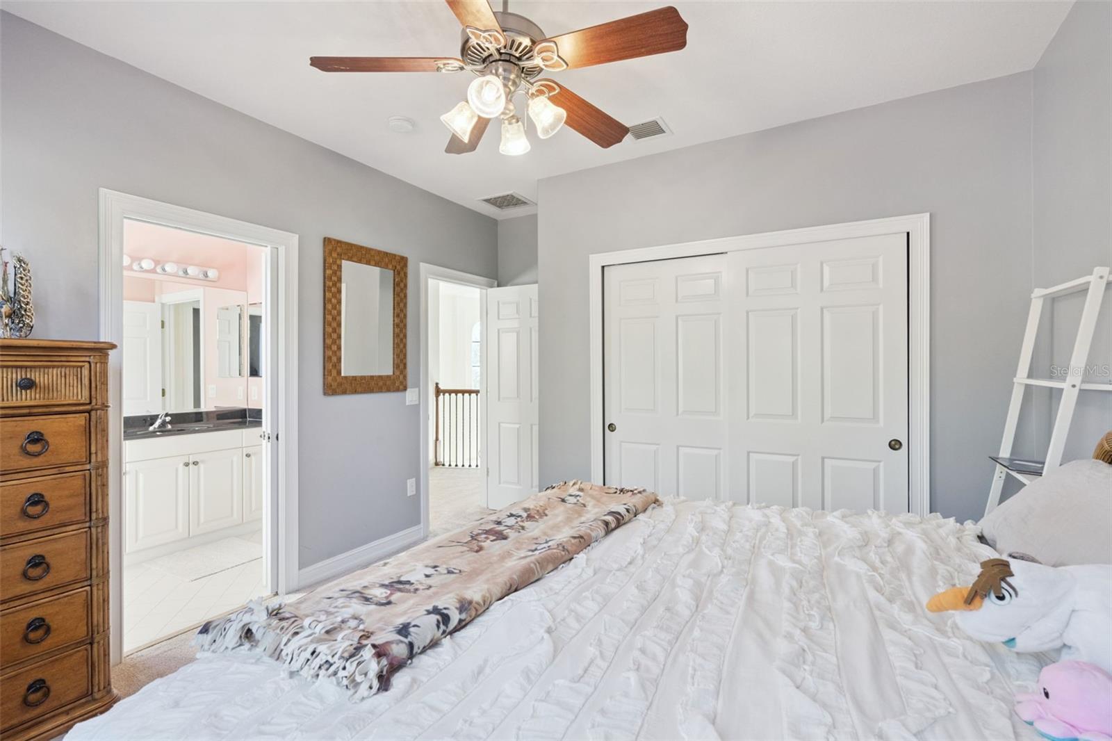 Image 35 of 97 For 799 Oak Shadows Road