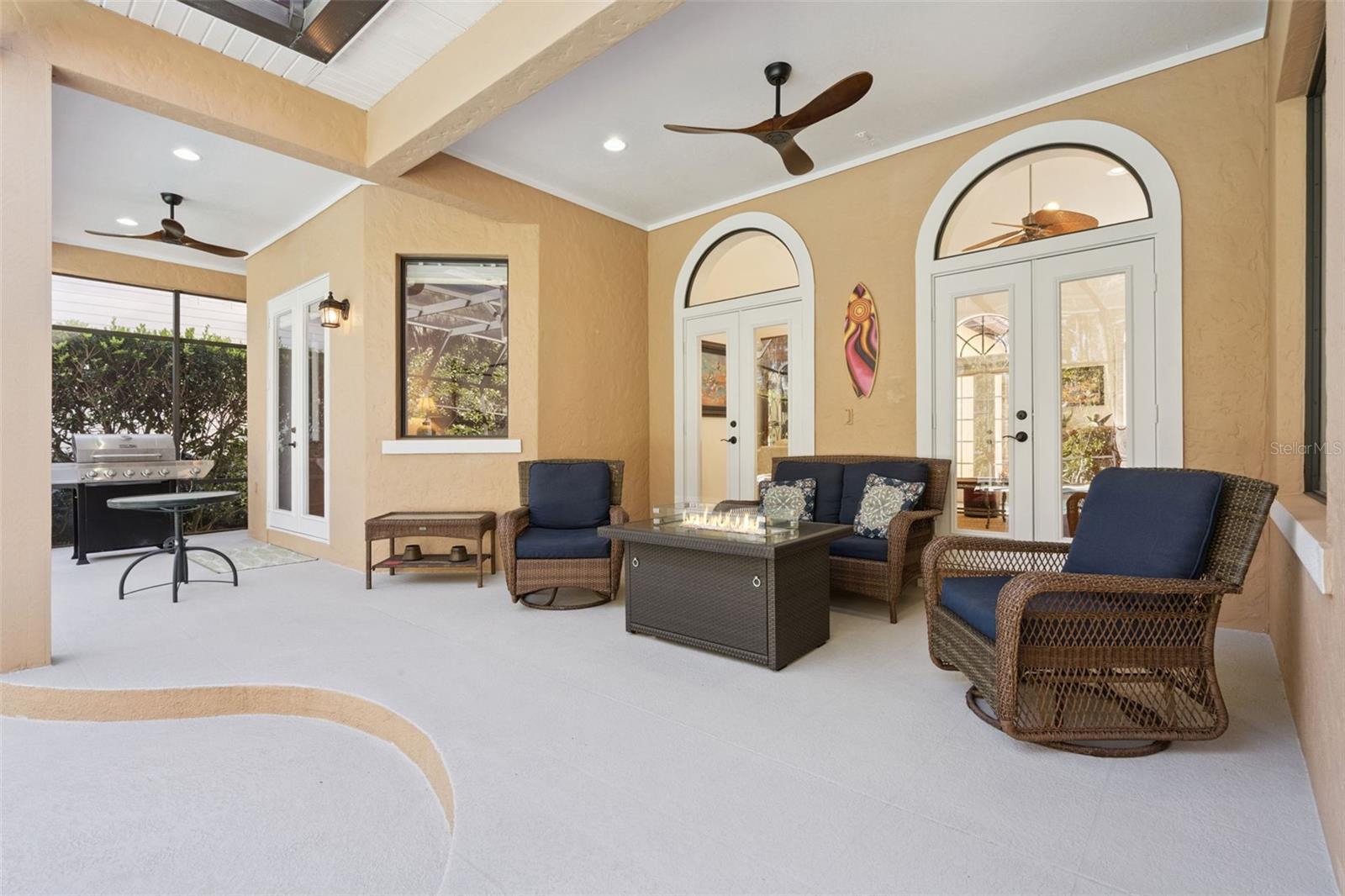 Image 42 of 97 For 799 Oak Shadows Road