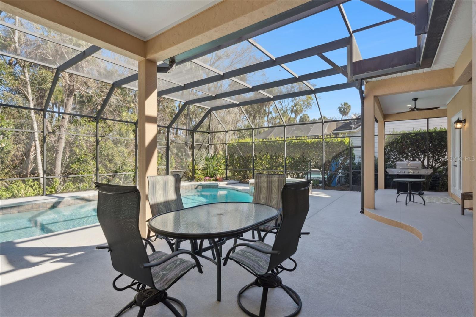 Image 49 of 97 For 799 Oak Shadows Road