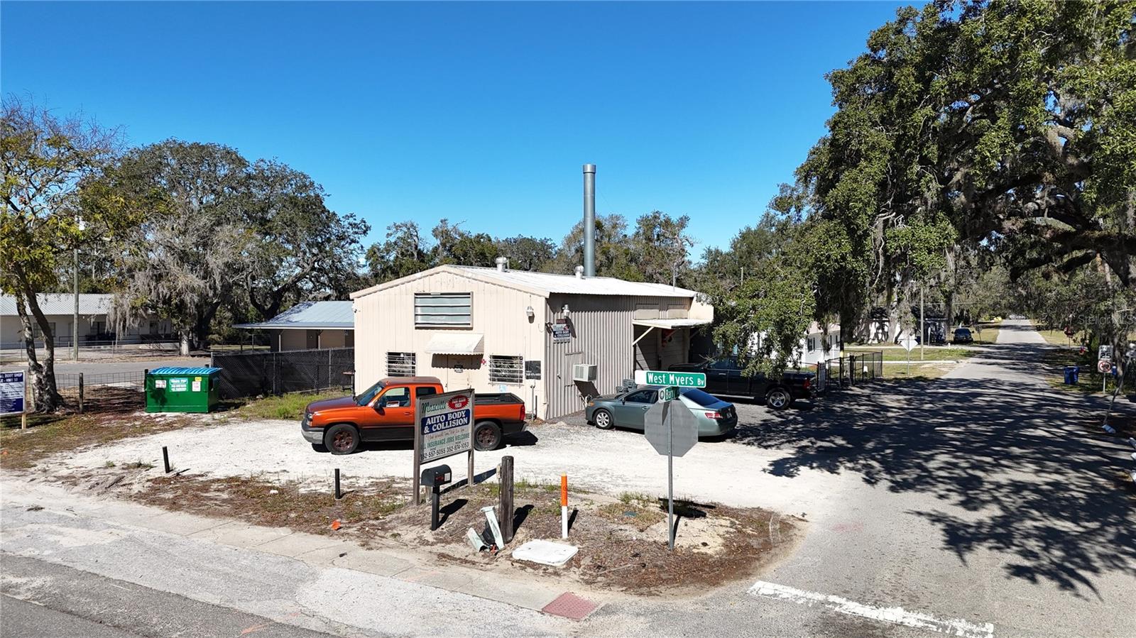 Listing photo id 0 for 10 Barry Avenue