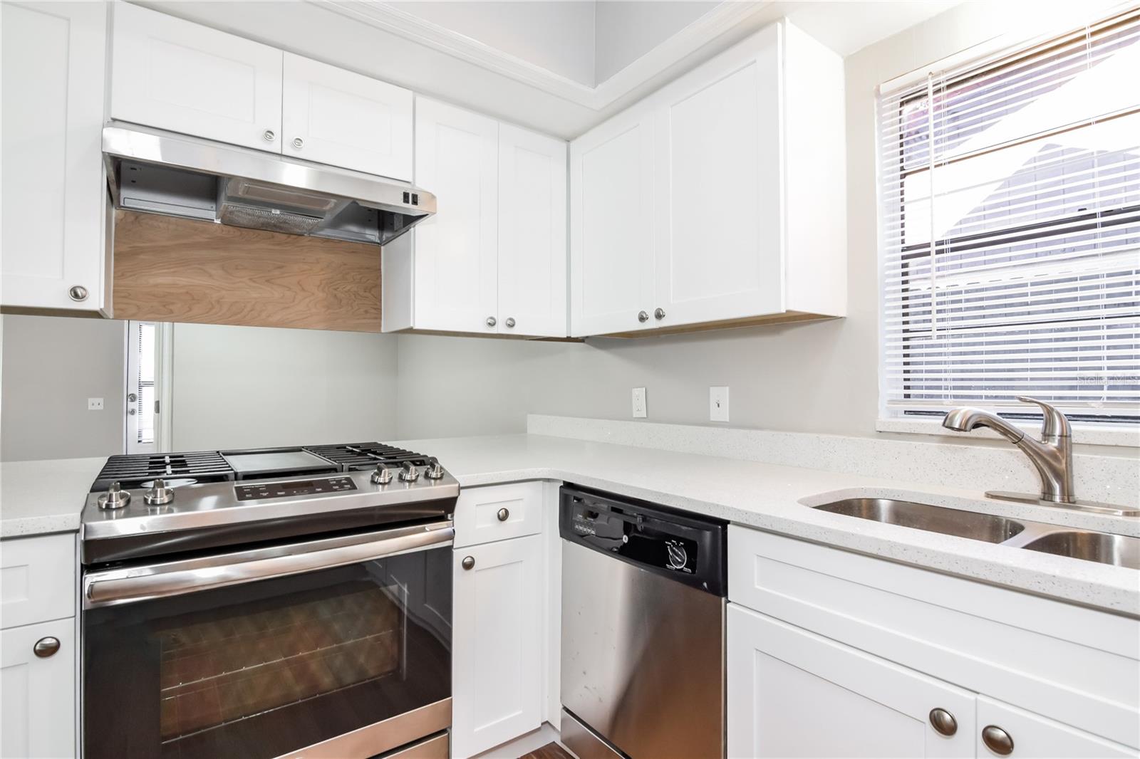 Image 4 of 16 For 3233 Timberline Road