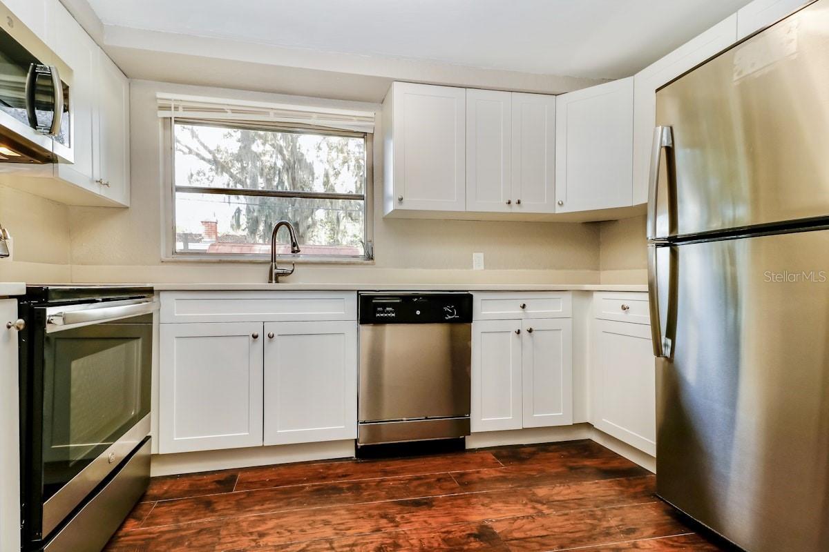 Image 12 of 13 For 4929 Amherst Court