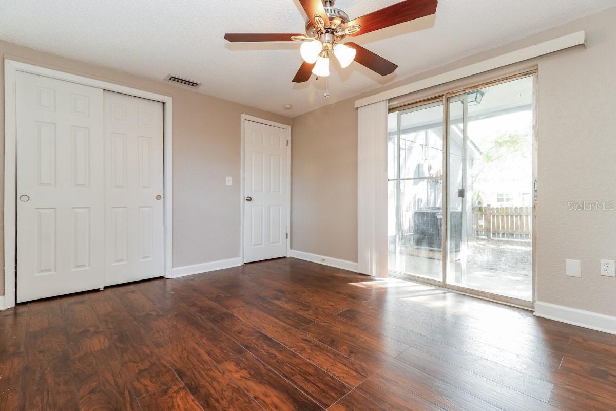 Image 3 of 13 For 4929 Amherst Court