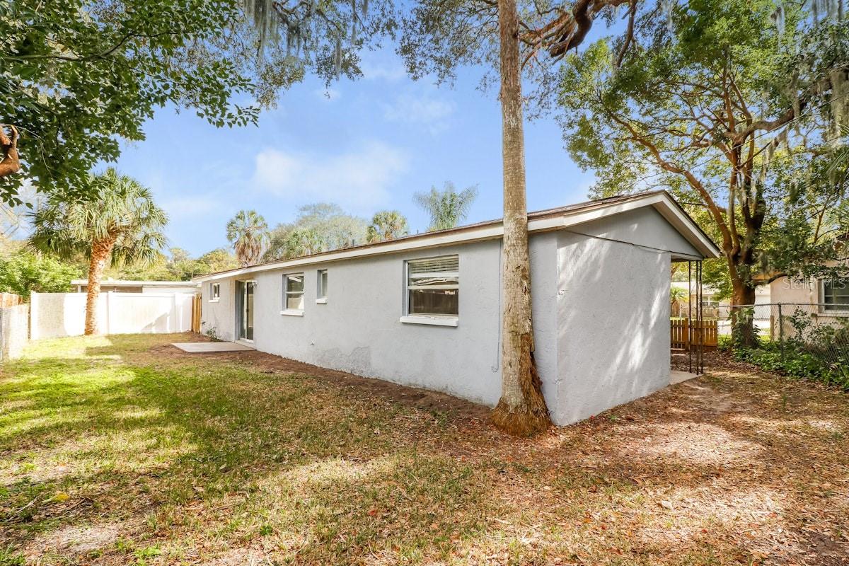 Image 6 of 13 For 4929 Amherst Court