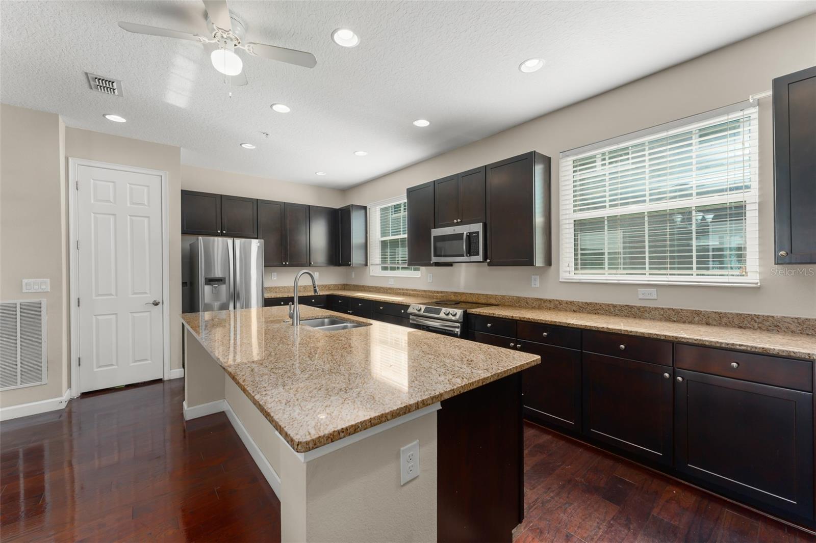 Image 16 of 39 For 1795 Piedmont Place