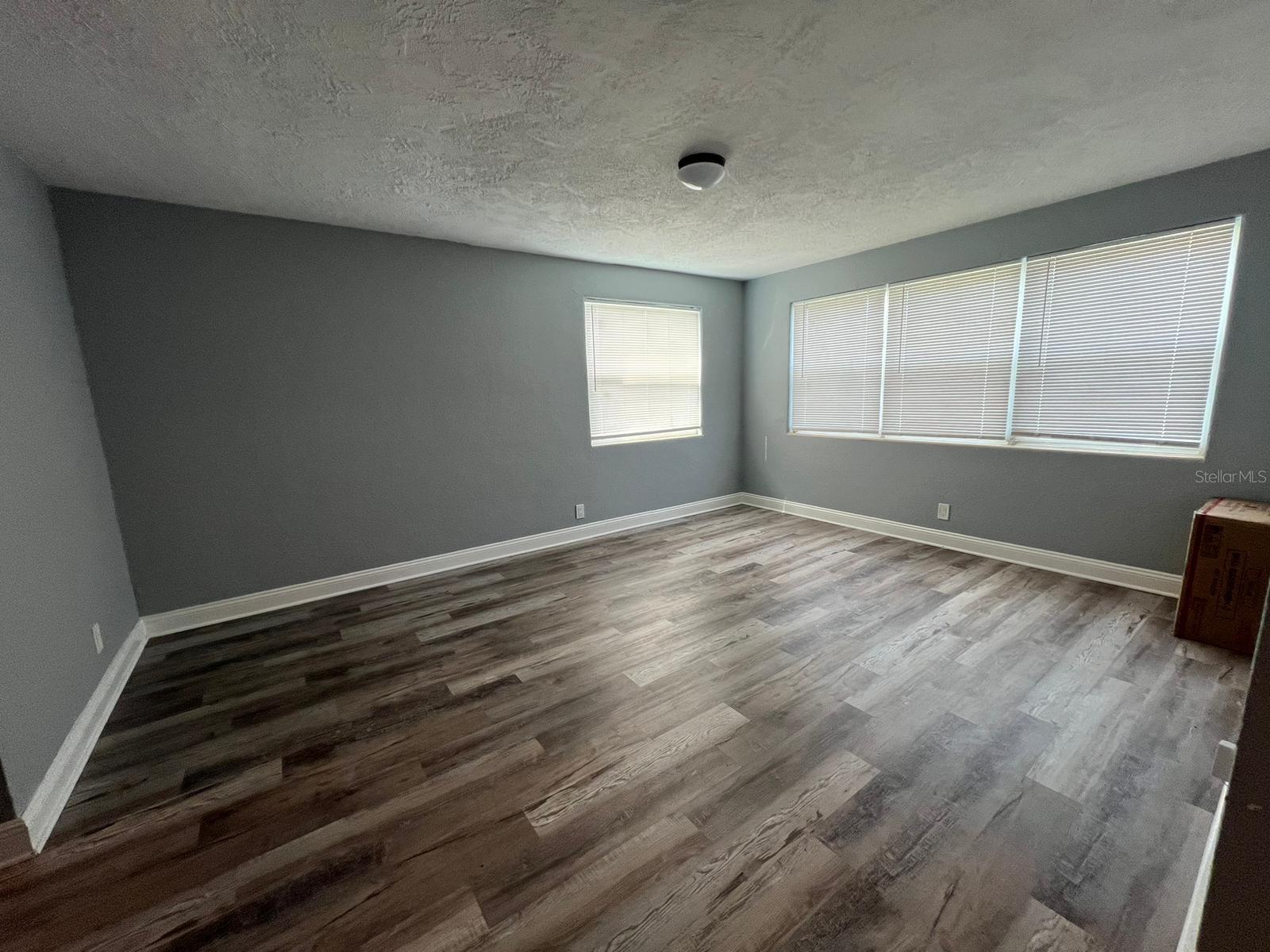 Image 13 of 27 For 641 Fremont Avenue