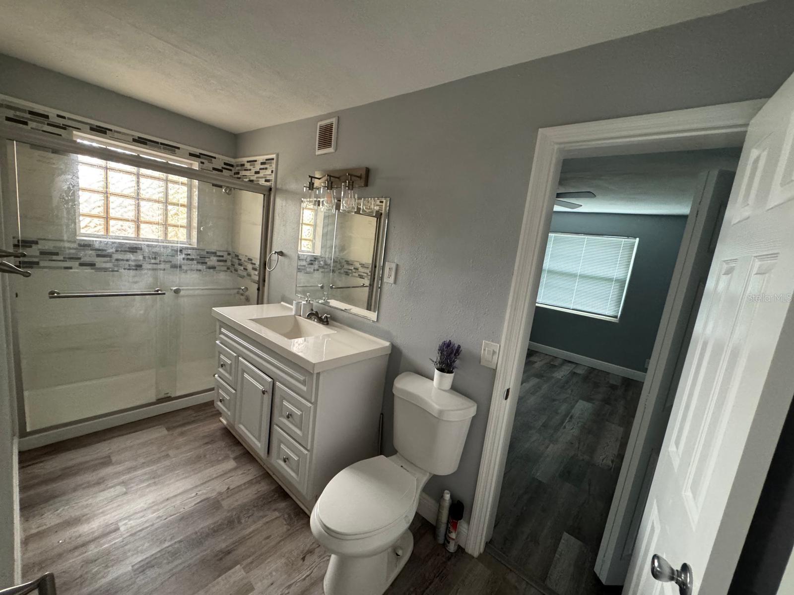 Image 20 of 27 For 641 Fremont Avenue