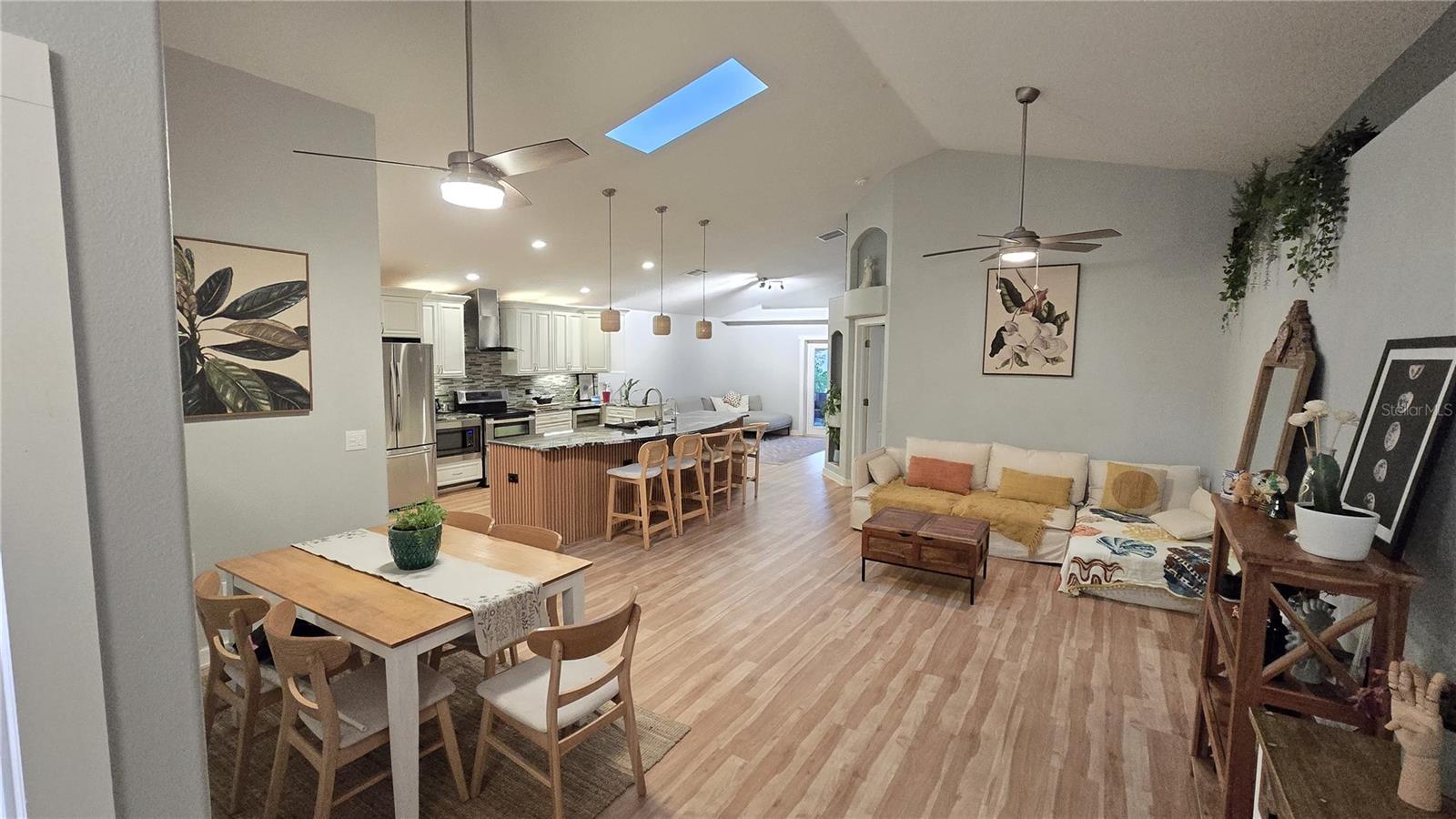 Image 13 of 37 For 2119 Oakington Street