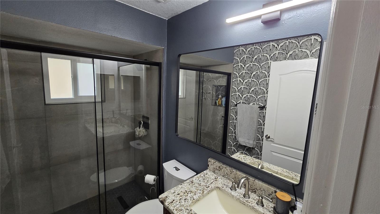 Image 18 of 37 For 2119 Oakington Street