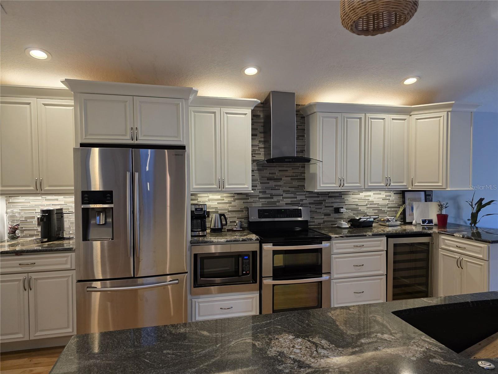 Image 6 of 37 For 2119 Oakington Street