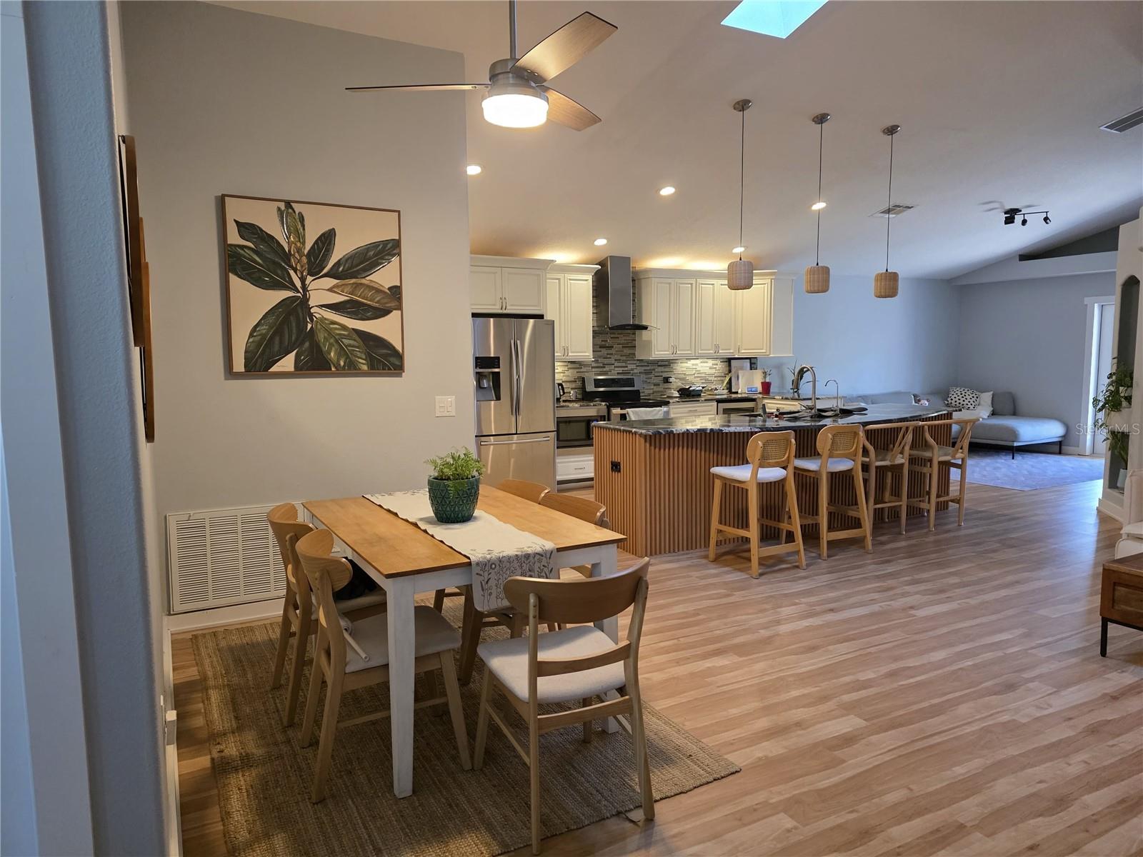 Image 9 of 37 For 2119 Oakington Street