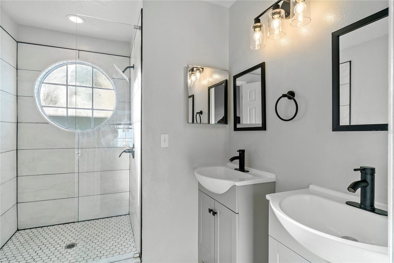 Image 22 of 34 For 2745 Poinciana Boulevard 68