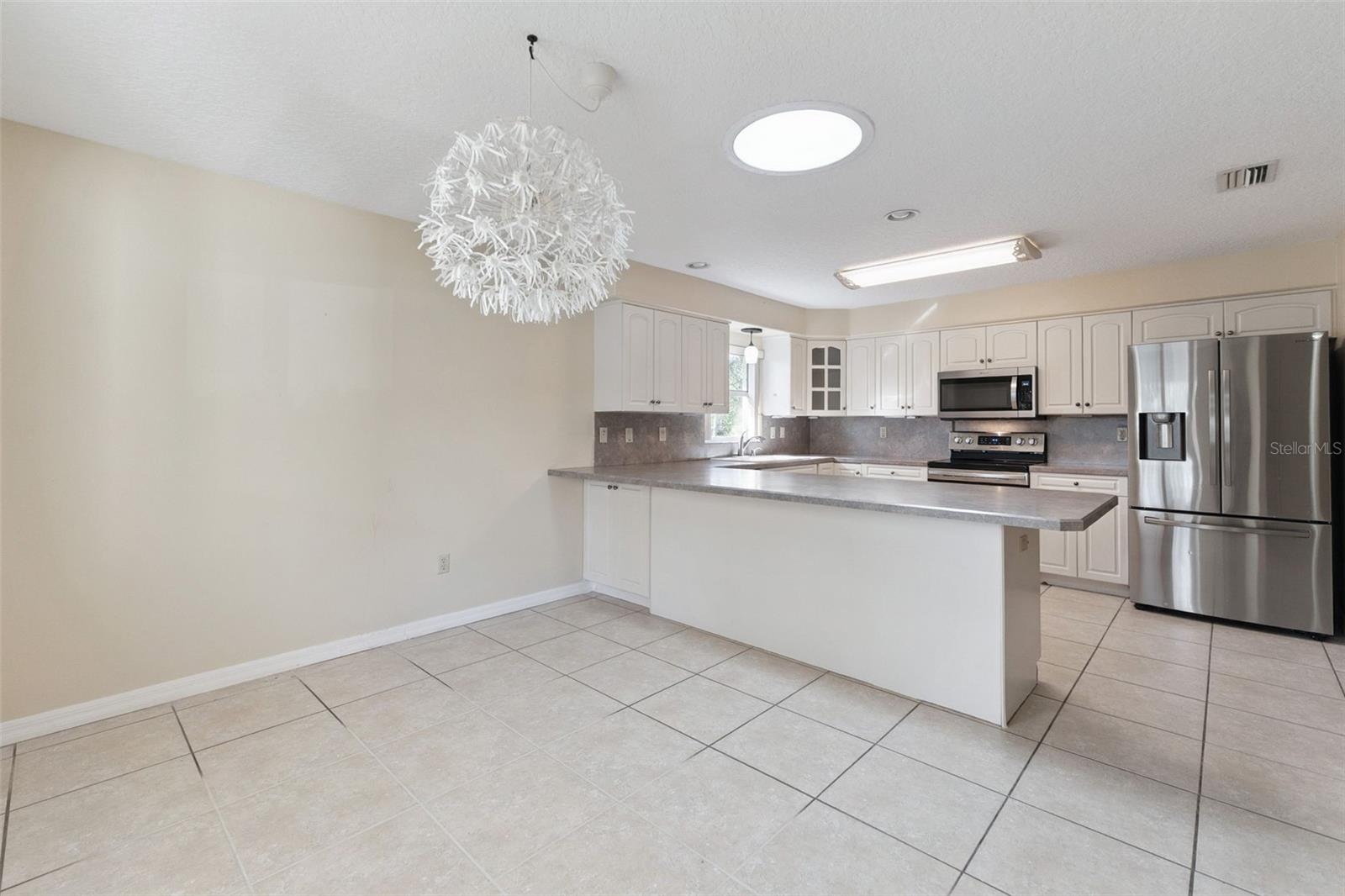 Image 10 of 45 For 1396 8th Avenue