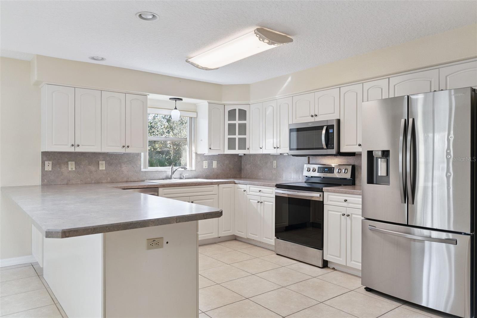 Image 17 of 45 For 1396 8th Avenue