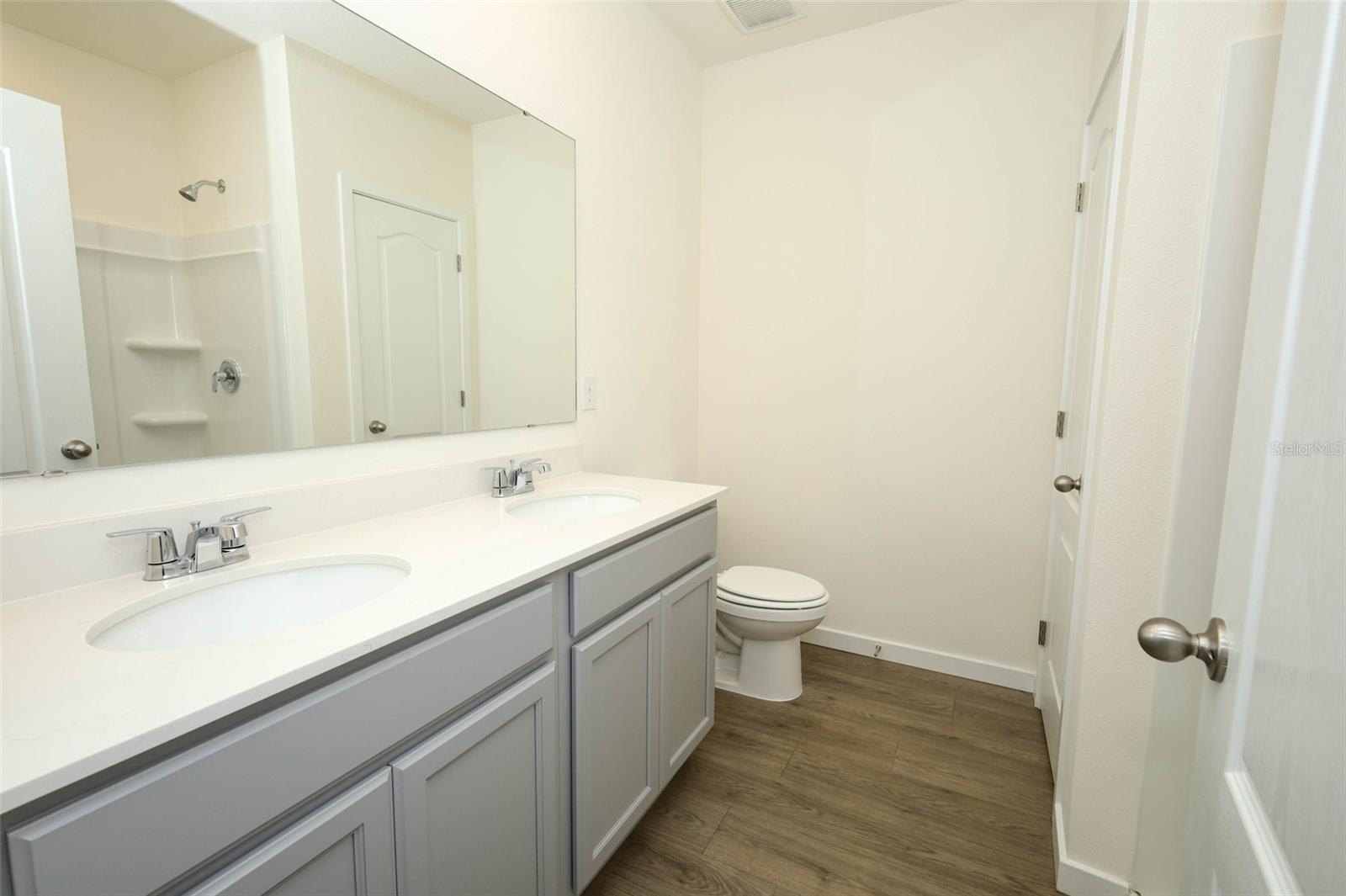 Image 12 of 25 For 3415 Wye Oak Drive