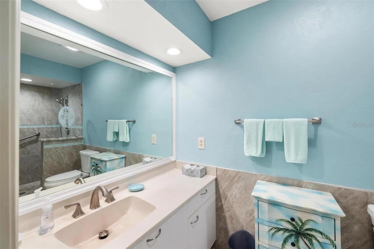 Image 19 of 33 For 11411 Courtney Drive