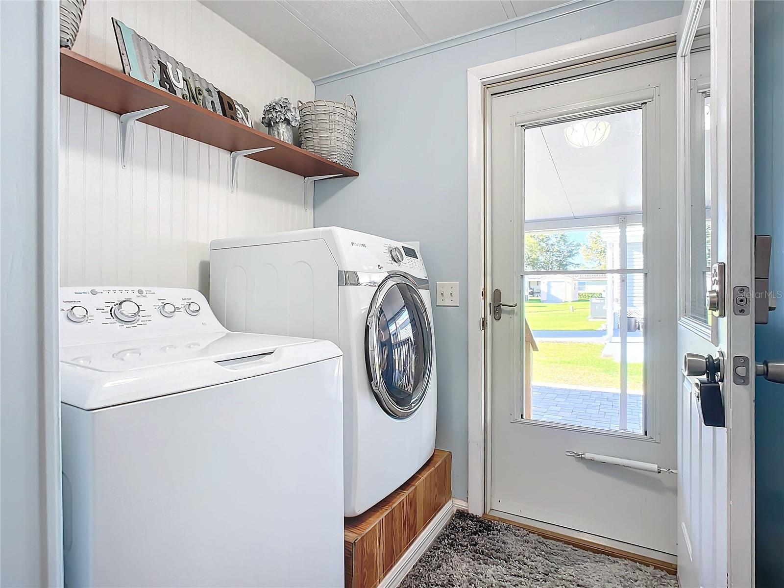 Listing photo id 29 for 812 Swallow Lane M142