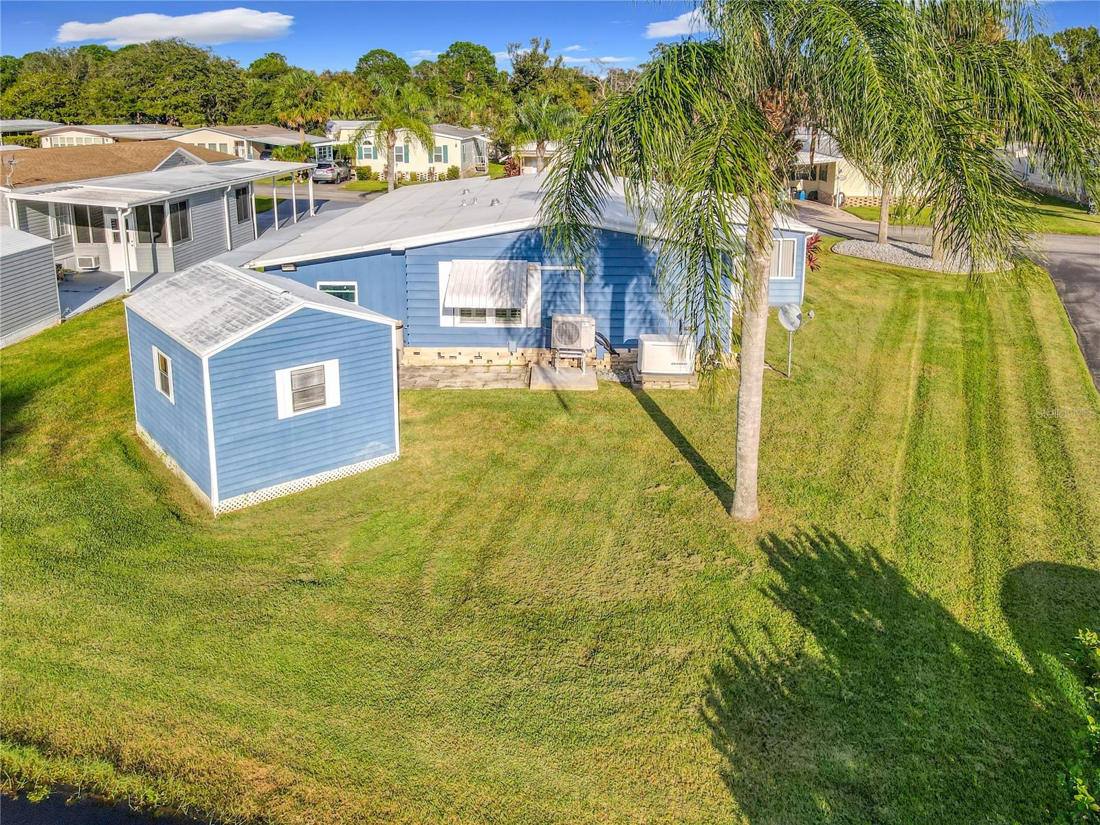 Listing photo id 39 for 812 Swallow Lane M142