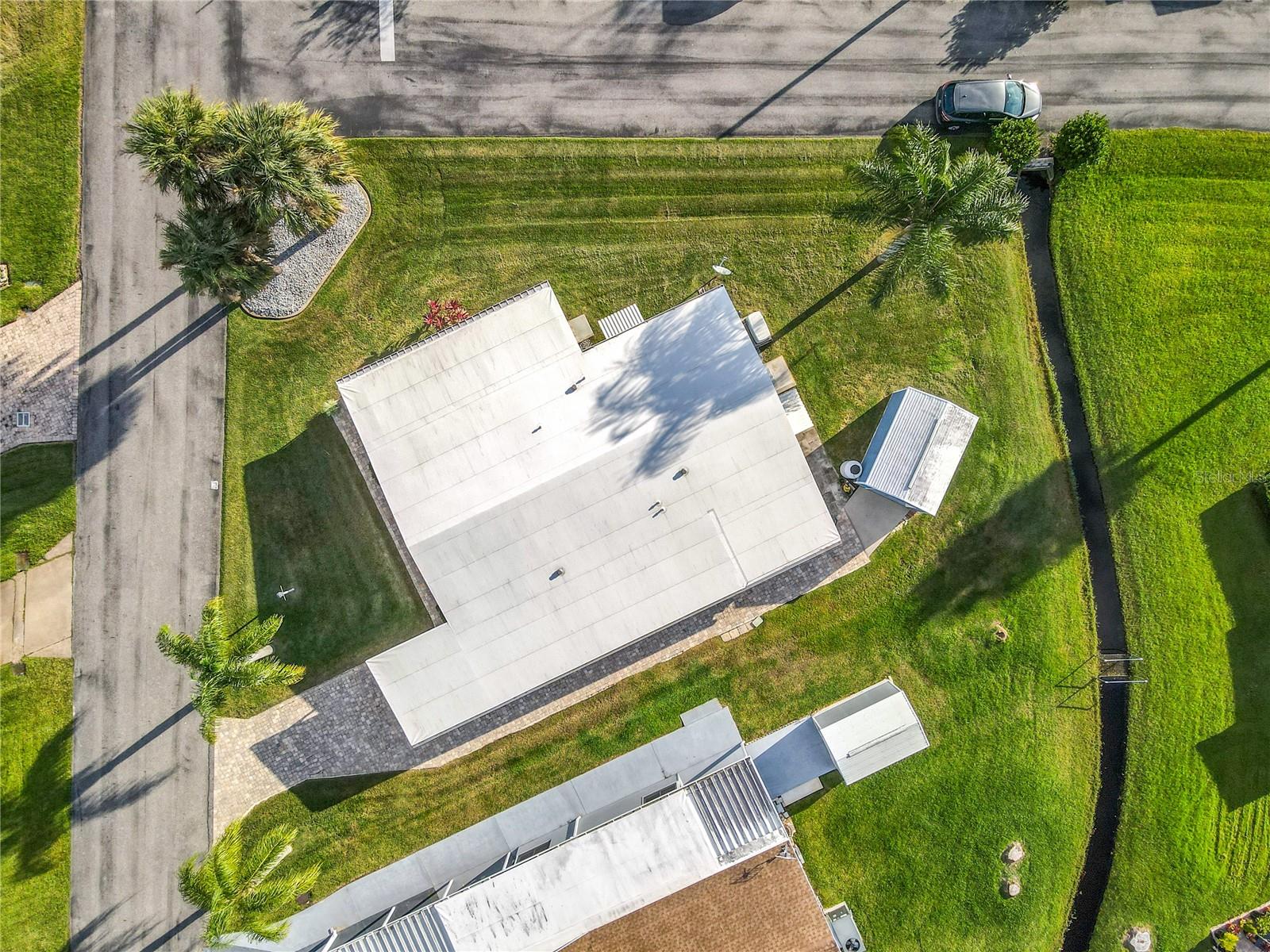 Listing photo id 40 for 812 Swallow Lane M142