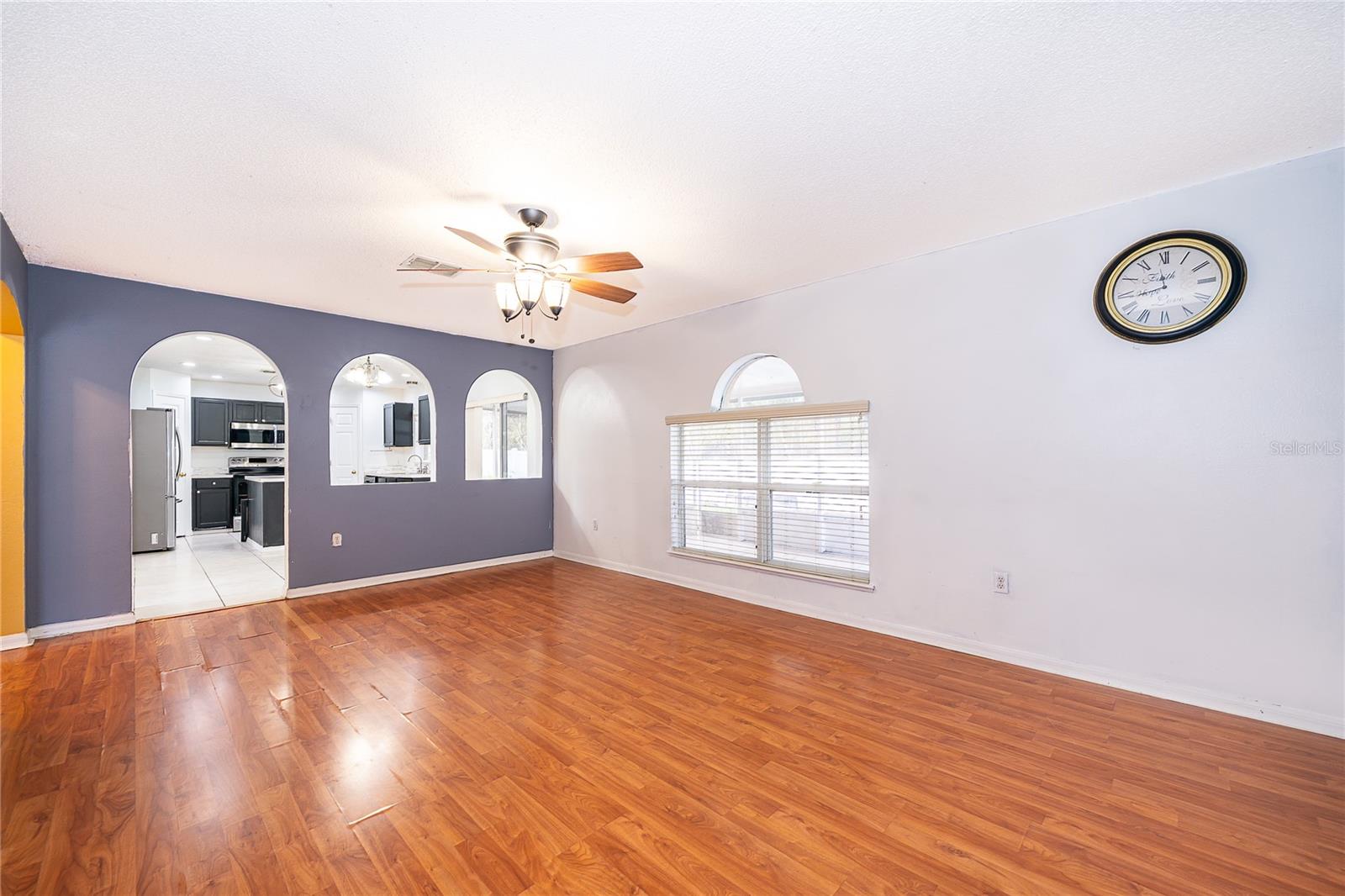 Image 10 of 27 For 10409 Laxton Street