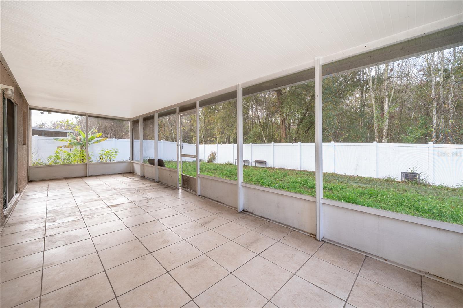 Image 24 of 27 For 10409 Laxton Street